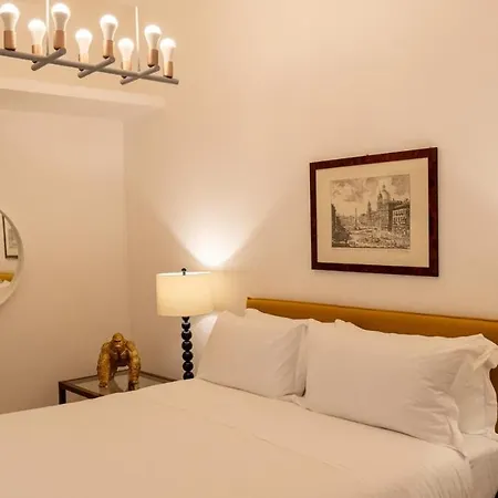 Domus Pietra In The Heart Of Rome