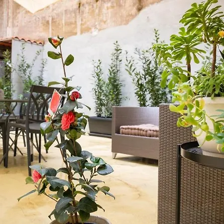 Apartment Domus Pietra In The Heart Of Rome